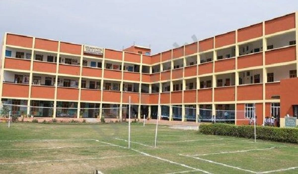 Featured Image of Golden Chariot Public School